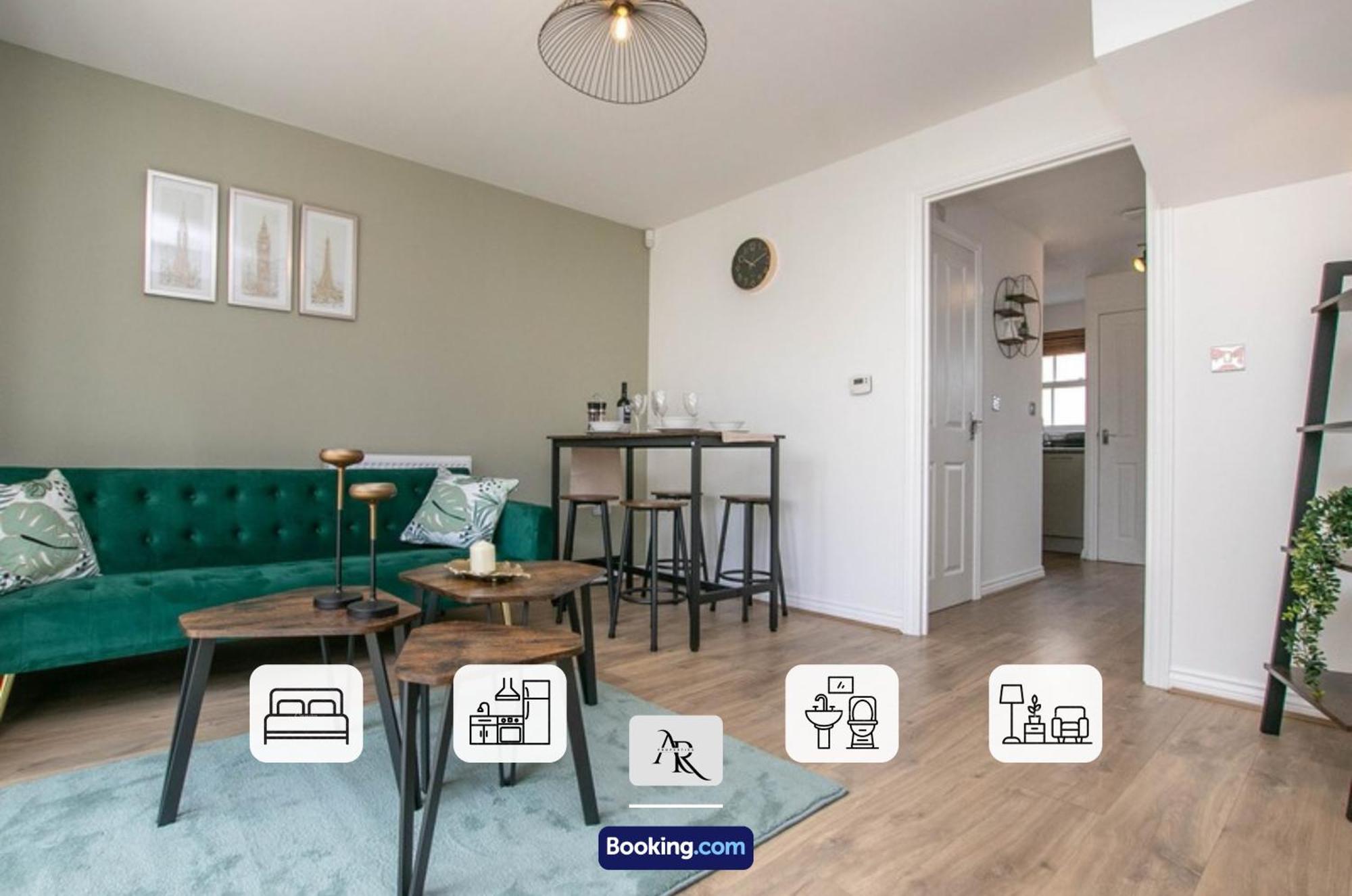 Cozy House By Ar Properties Short Lets & Serviced Accommodation Colchester Extérieur photo