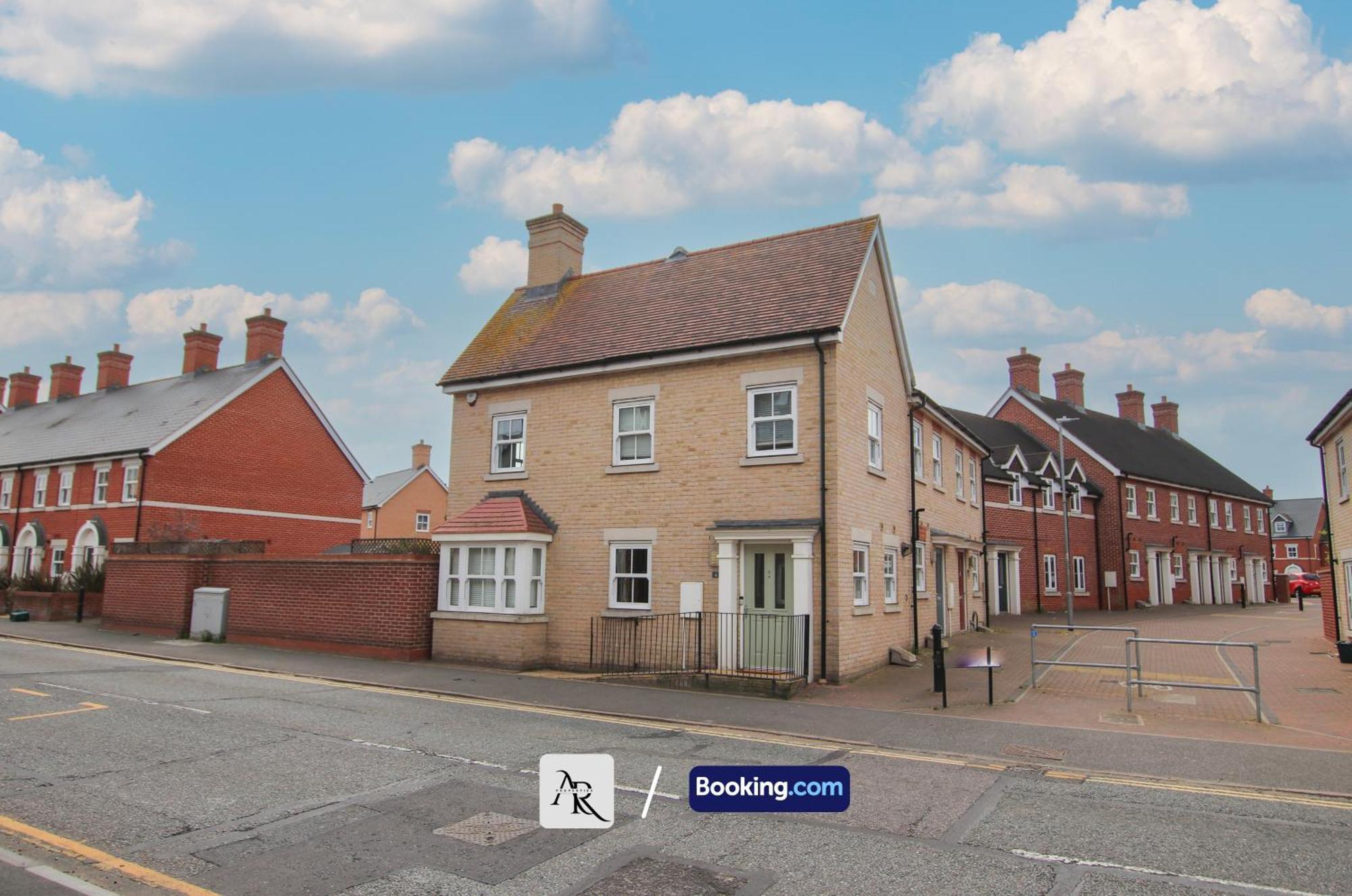 Cozy House By Ar Properties Short Lets & Serviced Accommodation Colchester Extérieur photo